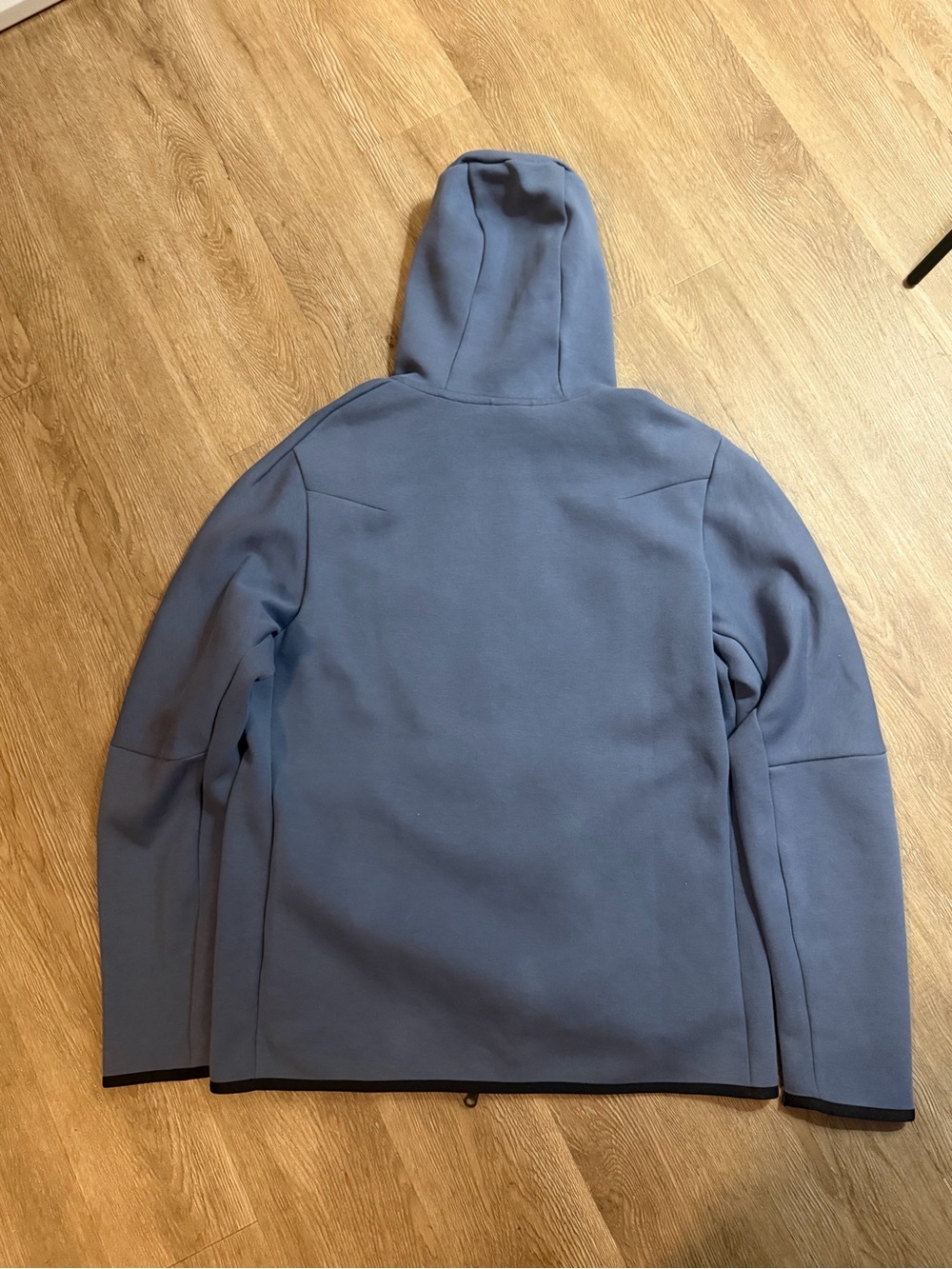 Nike Tech Men’s Hooded Full-Zip Jacket in light Blue Size Large - Picture 3 of 3